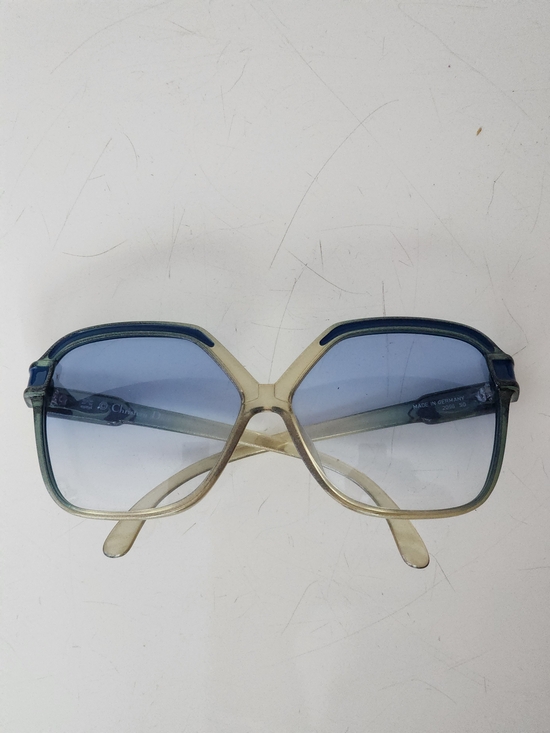 Dior Accessories - CHRISTIAN DIOR Vintage Oversized Gradient  Blue Lenses Translucent Gold Frame